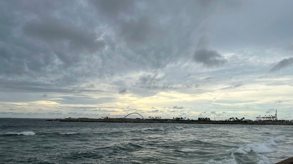 Calm water and a bridge in Colombo, Sri Lanka